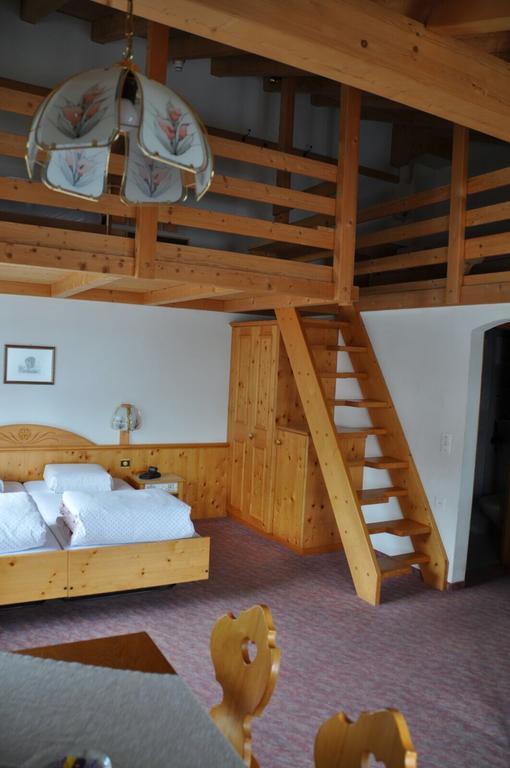 Hotel Soliva セドルン エクステリア 写真